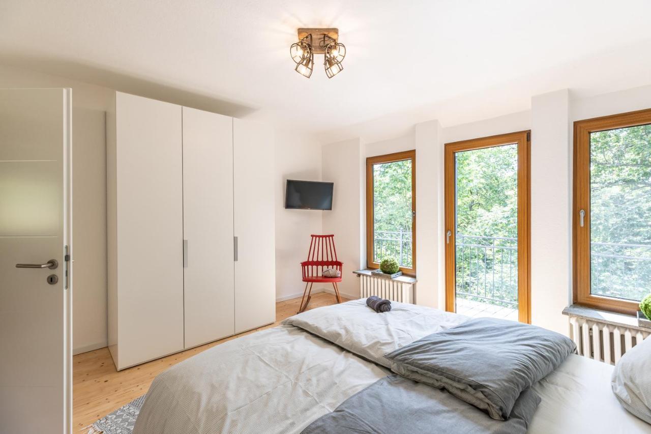 Landhaus Karbach Komplett Oder Einzelne Wohneinheiten Villa Inkl Sauna Bzw Waldhaeuschen Hirten Εξωτερικό φωτογραφία