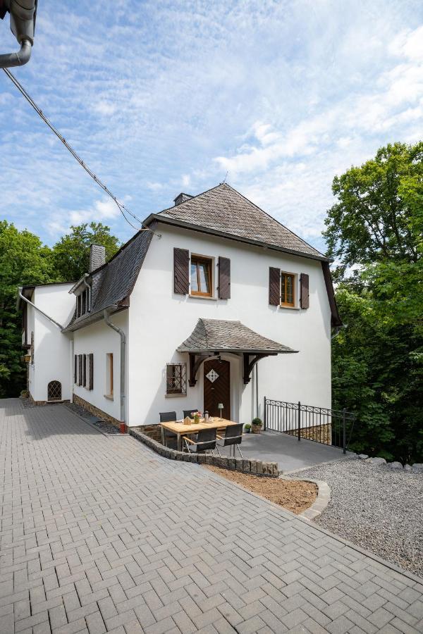 Landhaus Karbach Komplett Oder Einzelne Wohneinheiten Villa Inkl Sauna Bzw Waldhaeuschen Hirten Εξωτερικό φωτογραφία